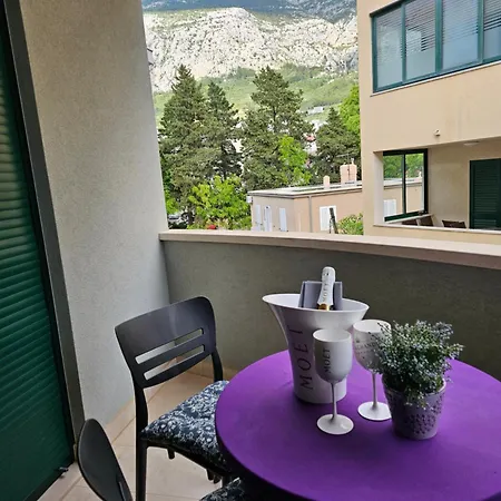 Sweet Макарска