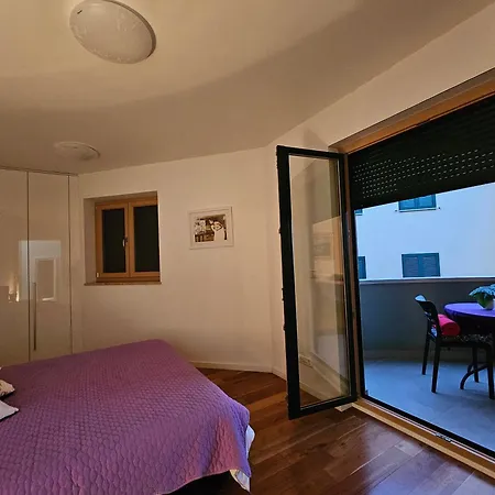 Sweet Макарска