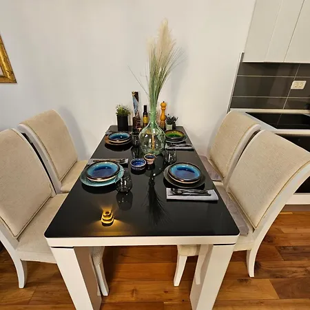 Sweet Макарска